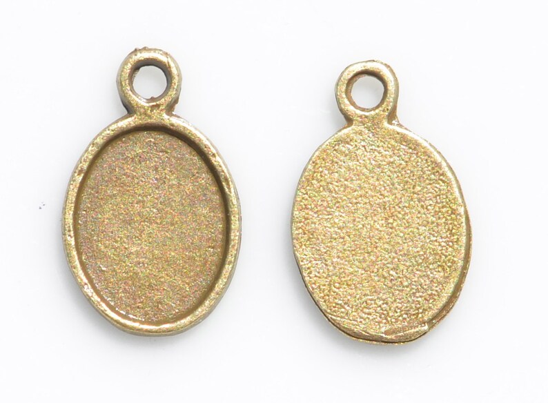 BULK 50 Small Frame Antique Bronze Charms BC5530 Etsy