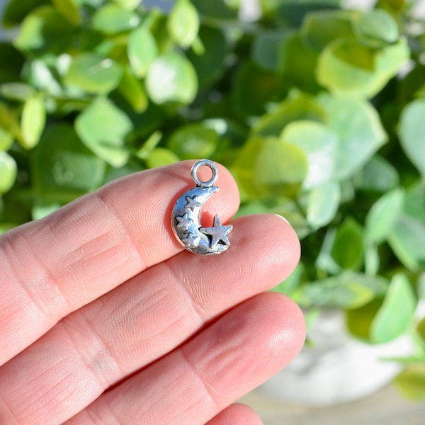 10   Moon  and Stars Silver Tone Charms SC3220