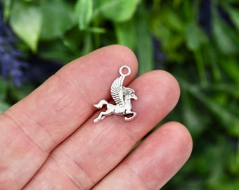 1   Pegasus Horse with Wings Silver Tone Charm SC6060