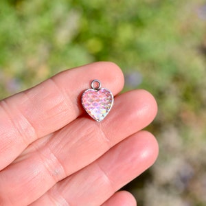 BULK 20 Stainless Steel Mermaid Fish Scale or Dragon Scale Heart Charms SC6561