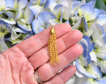 BULK 20  Chain Tassel Gold Tone Charms GC3635