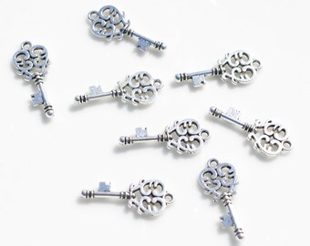 【key】SILVER SACKBUT トランプセット BULK 50 Small Skeleton Key Silver Tone Charms SC5437 - Etsy