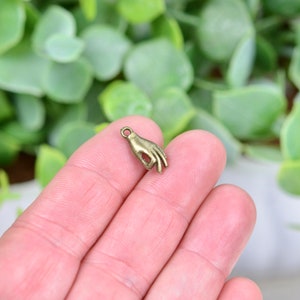 10  Hand Bronze Tone  3D Charms BC1851