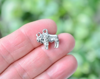 5 Buffalo Silver Tone 3D Charms SC6043