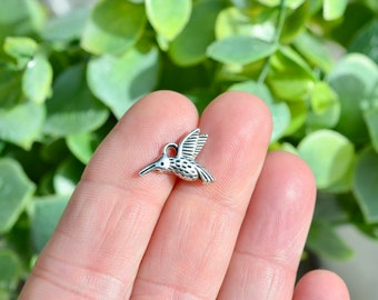1 Hummingbird Silver Tone Charm SC1421