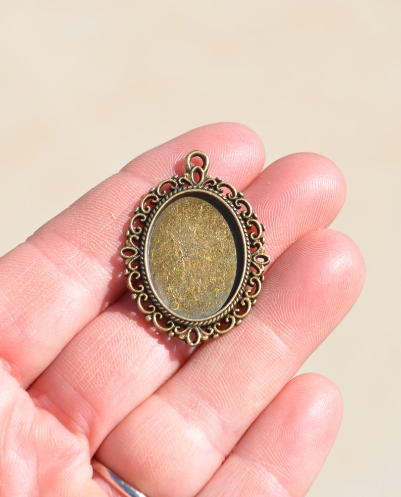 BULK 20 Oval Frame Bronze Tone Charm / Pendants BC2901 Etsy