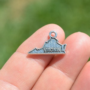 1  State of  Virginia Silver Tone Charm SC1319