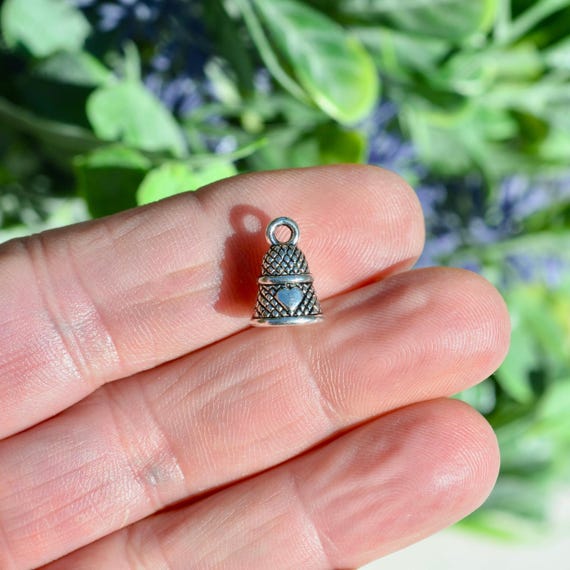 1 Silver Thimble Charm SC3129