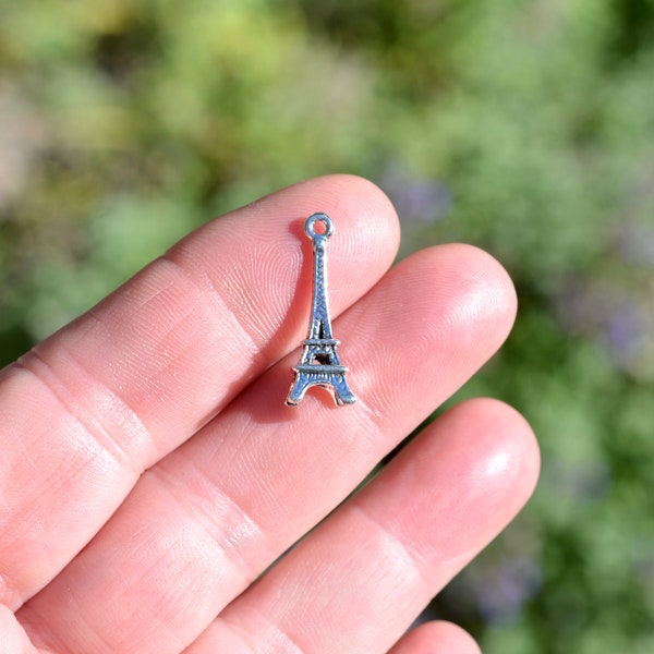 BULK 50    Eiffel Tower 3D Silver Tone Charms SC6903