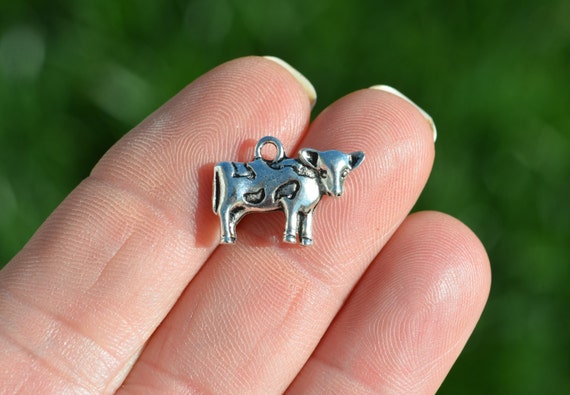 Bulk 20 Cow Silver Tone Charms SC2469