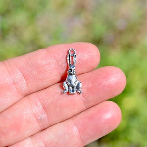1 Bunny Rabbit  Silver Tone Charm SC2831