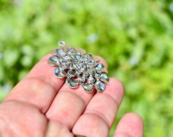 1 Flower 3D Silver Tone Large Flower Pendant SC2119 - Etsy