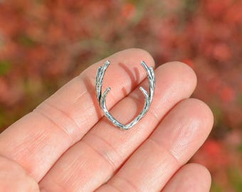 1 Antler Silver Tone Connector Charm SC4054