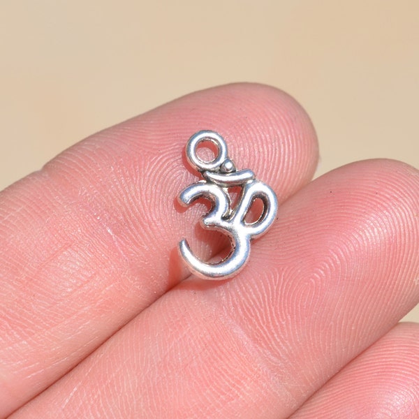 1  OM Yoga Silver Tone 10mm Charm SC1496