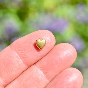 BULK 10 Stainless Steel  Tiny 7mm  Gold Plated Heart  Charms GC6207