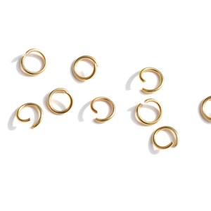 10 Gold Plated Stainless Steel Open 6mm Jump Rings F757