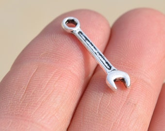 Lot 50/100pcs Retro style lovely wrench alloy charms Pendants 24x7mm Lot 50/100pcs Retro style lovely wrench alloy charms Pendants 24x7mm