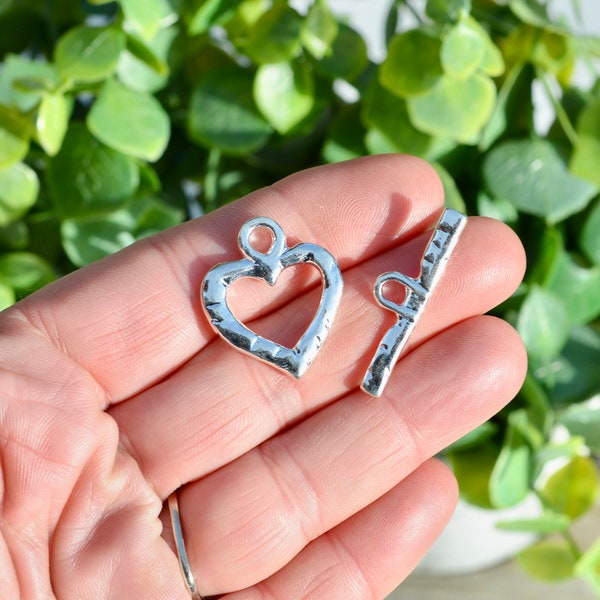 BULK 20 Sets Bright Silver Plated Heart Toggle Clasps F511