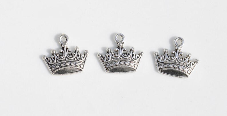 BULK 50 Crown Silver Tone Charms SC1680 image 2