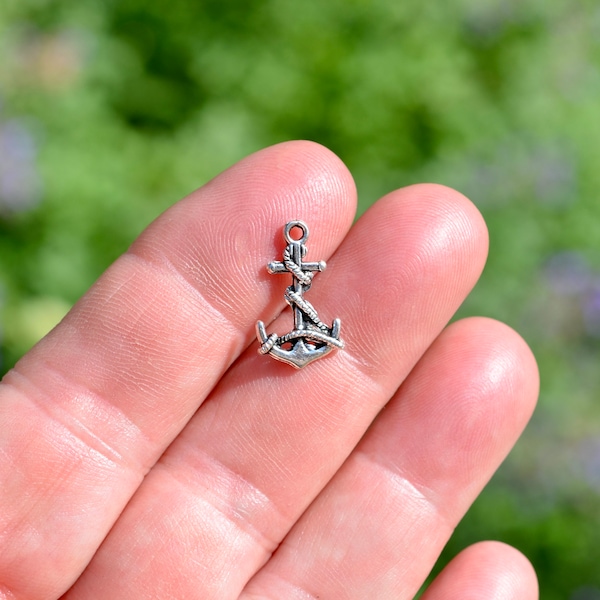 Saint Morris Anchor Rope Bracelet