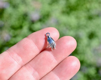 BULK 50   Hand Silver Tone  3D Charms SC3320