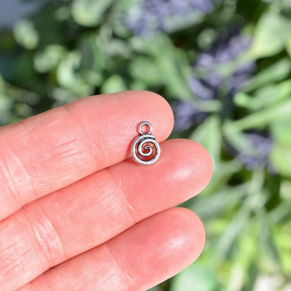 20   Round Swirl or Spiral Silver Tone Charms SC3556