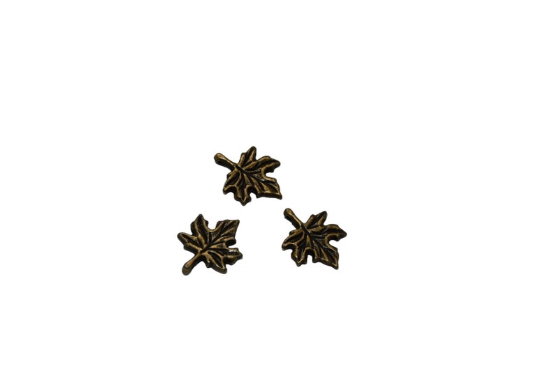 BULK 50 Maple Leaf Bronze Tone Charms BC2807 image 3