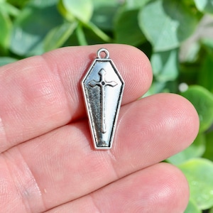 1 Coffin Silver Tone Charm SC1757