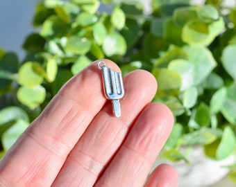 1  Popsicle Silver Tone  Charm SC1572