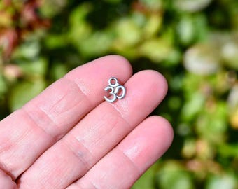 1  OM Yoga Silver Tone 10mm Charm SC1496