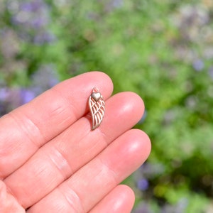 BULK 10  Stainless Steel Rose Gold Plated Wing with a Heart Charms GC1306