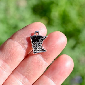 State necklace shop charms
