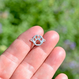 5   Dog Paw Silver  Tone Connector Charms SC5606
