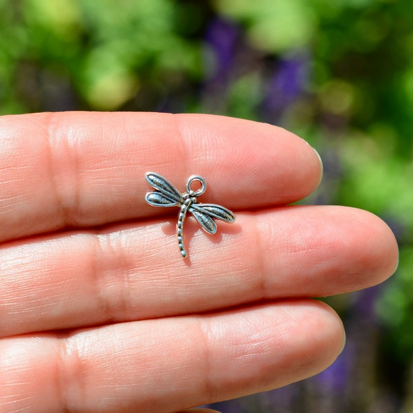 10   Dragonfly Silver Tone Charms SC6545