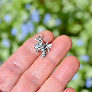 BULK 50   Bee, Insect  Silver Tone Charms SC5944