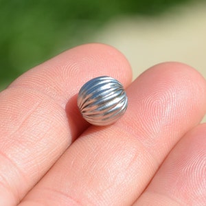 5  Stainless Steel 10mm Corrugated  Round Beads BD601