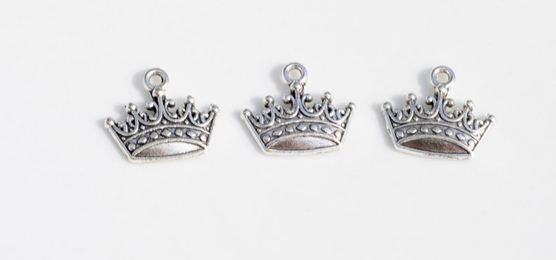 BULK 50 Crown Silver Tone Charms SC1680 image 3