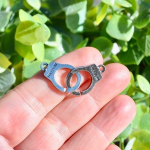 1  Freedom Handcuff  Stainless Steel Connector Charm SC1685