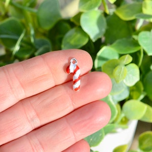 1 Red and White Enamel  Candy Cane Charm SC3901