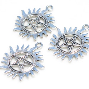 BULK 20 Sun Pentagram Anti- Possession Silver Tone Charms SC3545 image 3