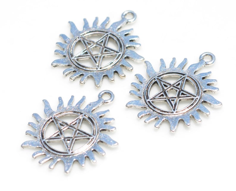 BULK 20 Sun Pentagram Anti- Possession Silver Tone Charms SC3545 image 3