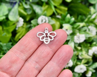 10  Bee Silver Tone Charms SC2041