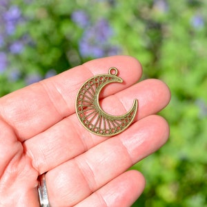 BULK 20 Half Moon  Bronze Tone Charms BC6991