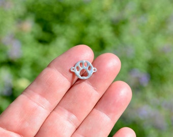 1  Dog Paw Silver  Tone Connector Charm SC5606