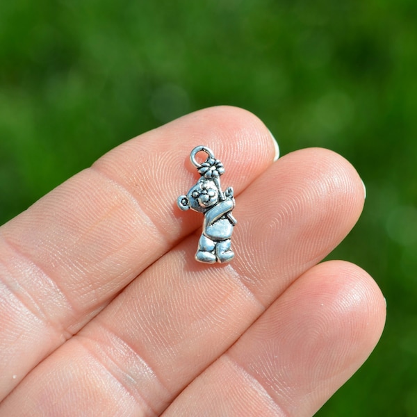 10   Teddy Bear  with Flowers Charms SC3452