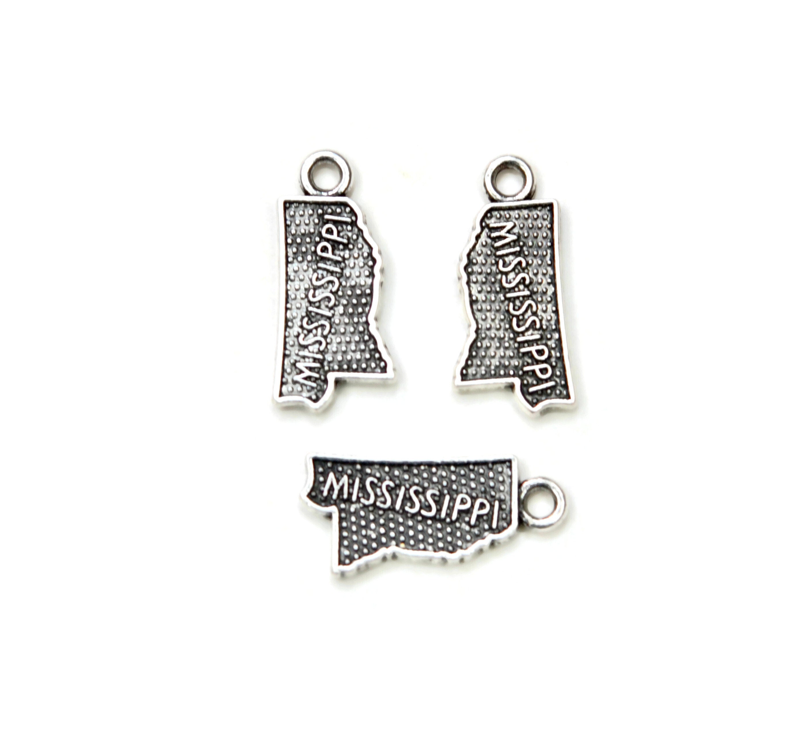 BULK 20 State of Mississippi Silver Tone Charms SC6053 