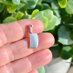 1   Kitchen Knife Silver Tone Charm SC1944