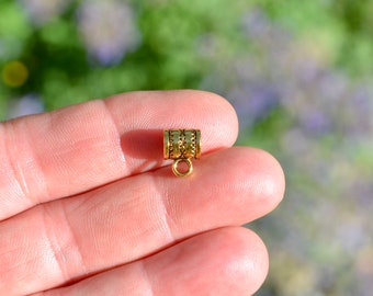 10  European Large Hole Gold Tone  Bails F722