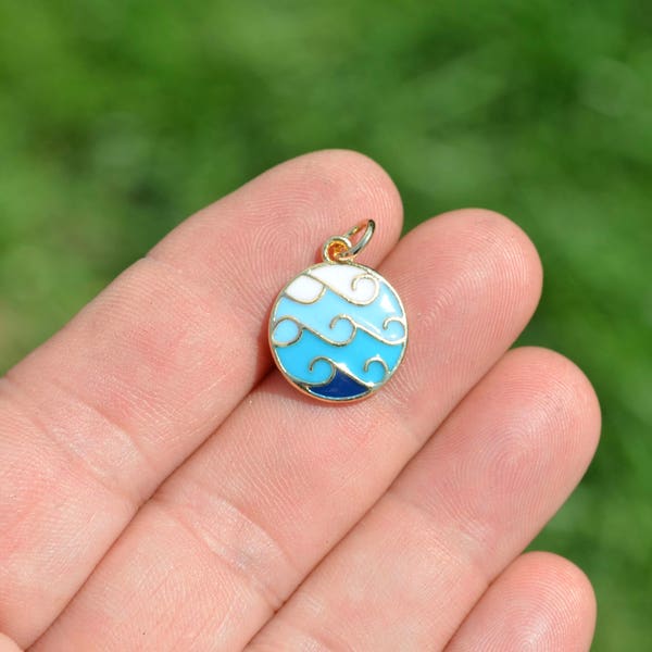 1  Blue and White Enamel Wave Charm GC5700