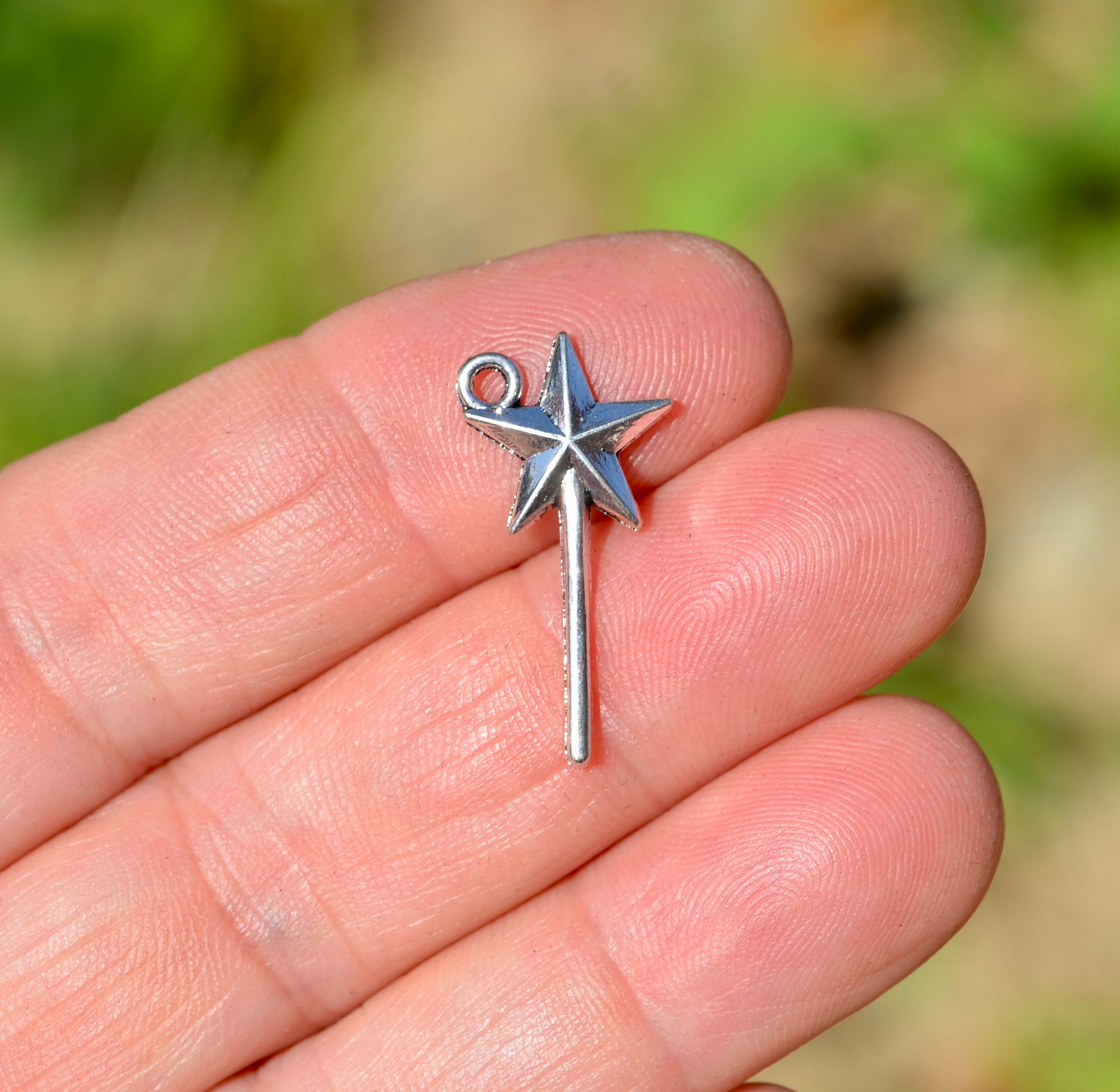 10   Magic Wand Silver Tone Charms SC3573